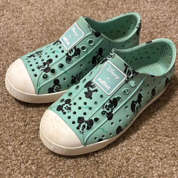 Native Kids' Mint Green Mickey Mouse Sneakers - Picture 1 of 1
